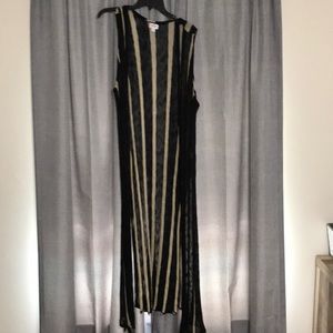 Lularoe - L Joy - black and tan